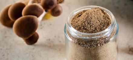 Zero Waste recipe mushroom powder in a jar